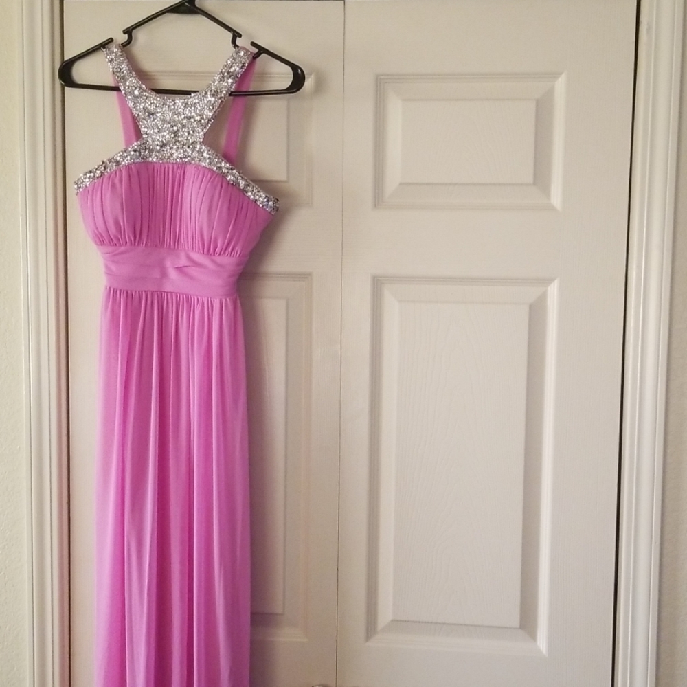 Beautiful Gown!